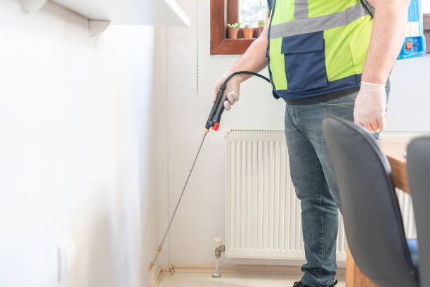 Pest Control Cost in Albion, IL